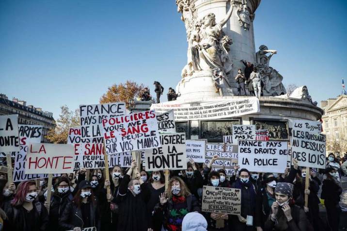 Una gran protesta clama en Francia contra la polémica ley de seguridad