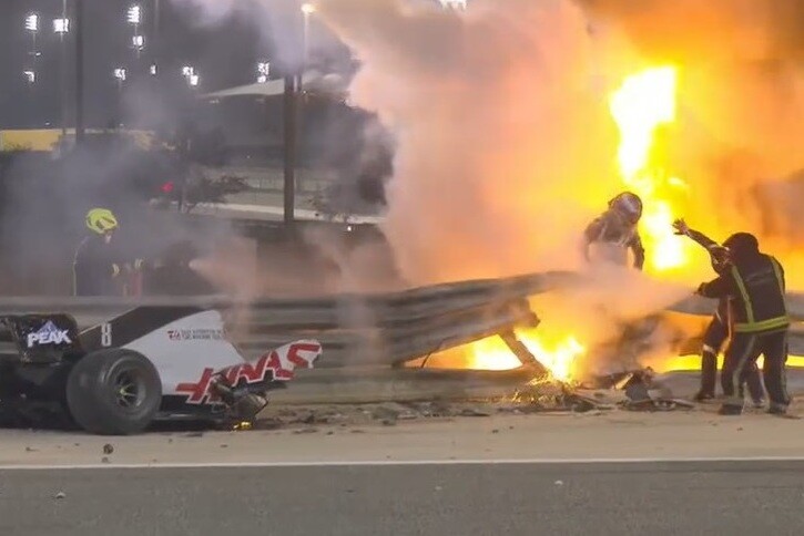Se incendia auto tras accidente en Gran Premio de Baréin; pausan la competencia