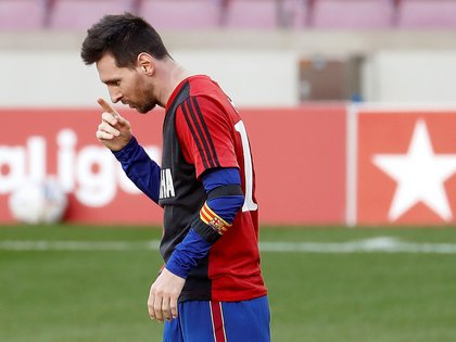 El club presenta un escrito ante Competición por la tarjeta mostrada a Messi