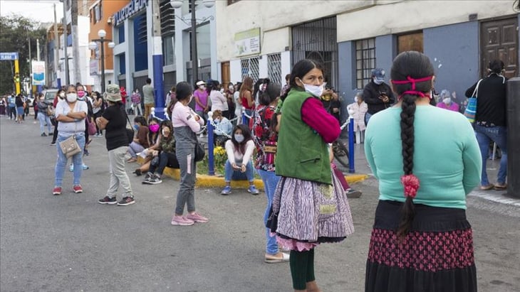 Perú llega a 963,605 casos y 35,966 fallecidos por COVID-19