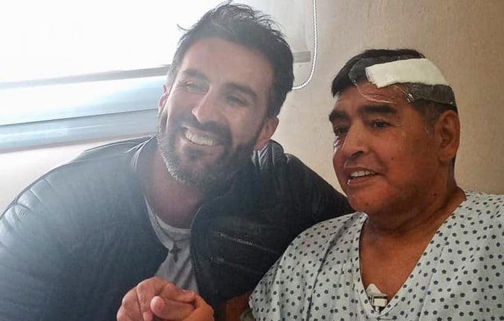 Eximen de prisión a médico de Maradona en causa en que se investiga su muerte