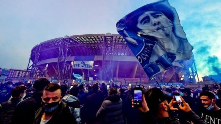 El Napoli rebautizó a su estadio