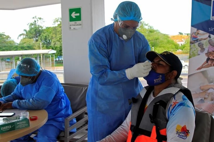 Ecuador suma 607 contagios de covid-19 en un día