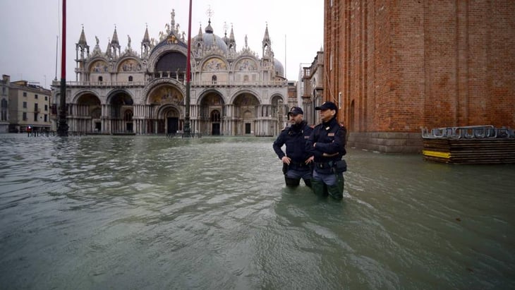 El temporal inunda Venecia y el sistema de diques no se activa