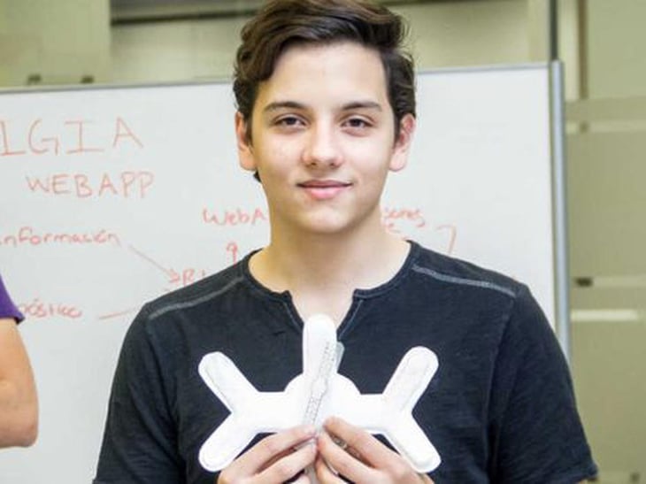 Jóvenes diseñan prototipo para detectar cáncer