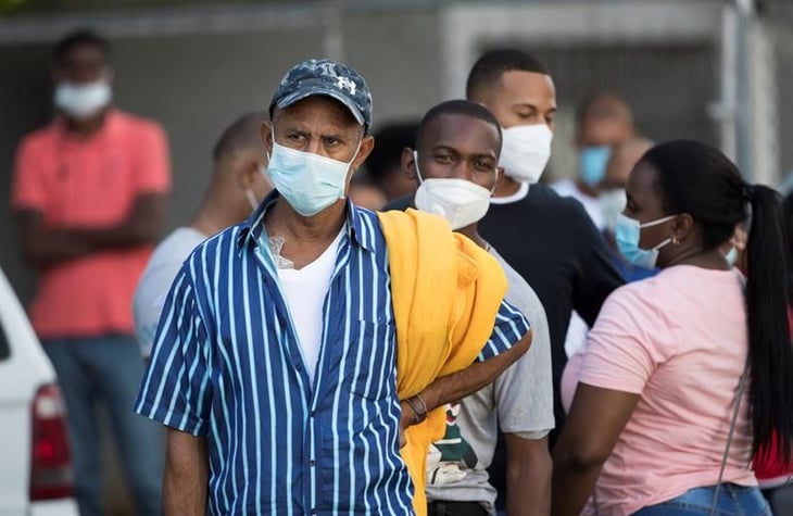La República Dominicana endurece las medidas anticovid tras aumento de casos