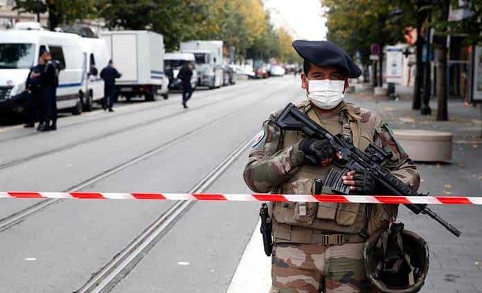 Dos personas resultan heridas en una toma de rehenes en Francia
