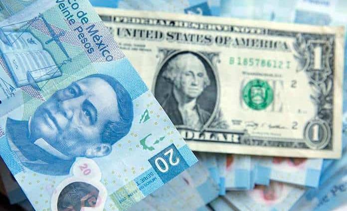 El peso mexicano cierra en 19.95 por dólar ante menor percepción de riesgo