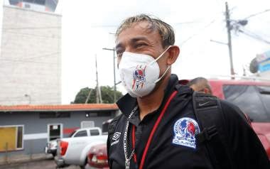 Javier Portillo, jugador del Olimpia, detenido por violencia doméstica
