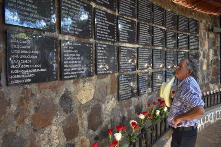 Las víctimas de la masacre de El Mozote respaldan a sus abogados