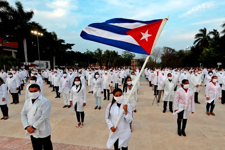 Médicos cubanos ayudarán a que Panamá supere trance difícil de la pandemia