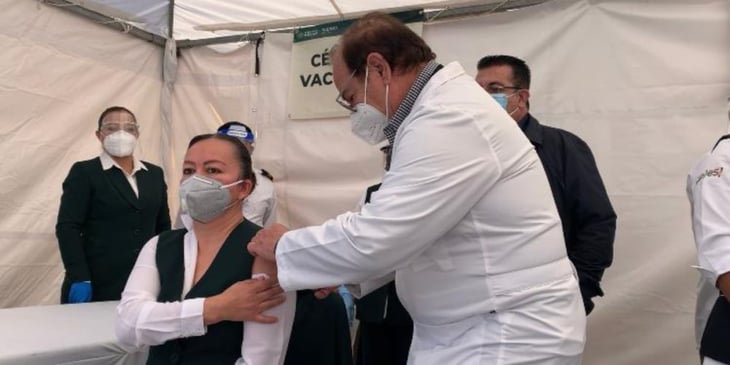 Más de 9 mil trabajadores de la salud han sido vacunados: Ssa