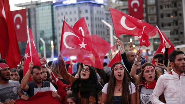 Estudiantes turcos protestan contra un nuevo rector nombrado por el Gobierno