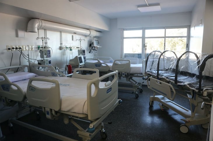 Uruguay refuerza sistema de cuidados intensivos ante subida de casos de COVID
