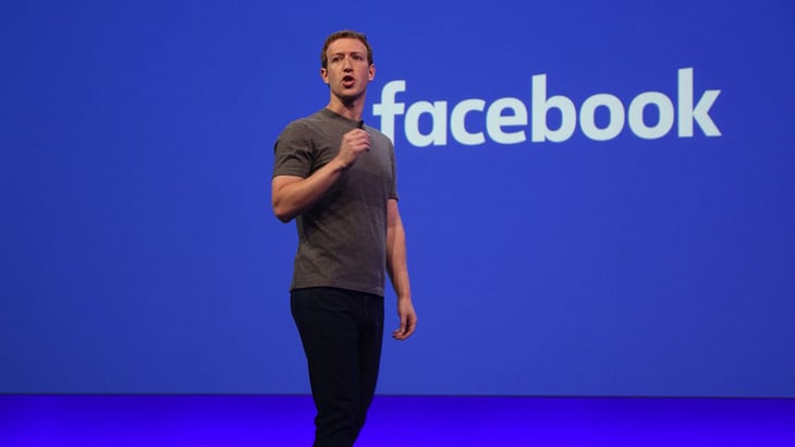 'Dueños de Facebook y Twitter, los jefes de la conversación política'