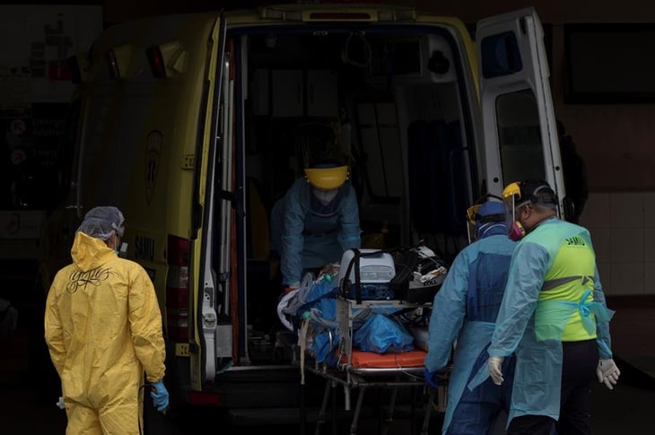 Chile suma 4,201 contagios de COVID y cumple un semana con casos disparados