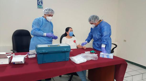 Otros 1,201 casos de COVID-19 en Ecuador, donde el acumulado llega a 220,349