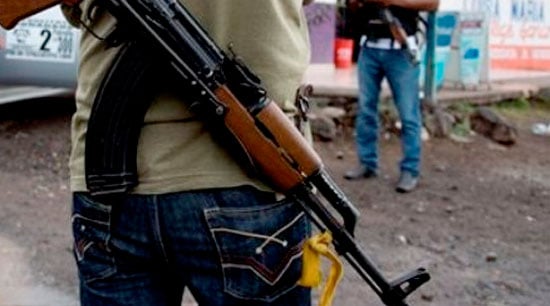 Incursión armada en Colombia deja tres muertos y siete heridos
