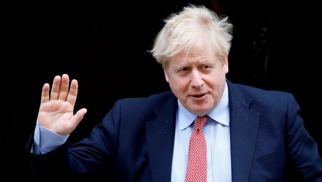 Boris Johnson alerta de que escasea el oxígeno en algunos hospitales