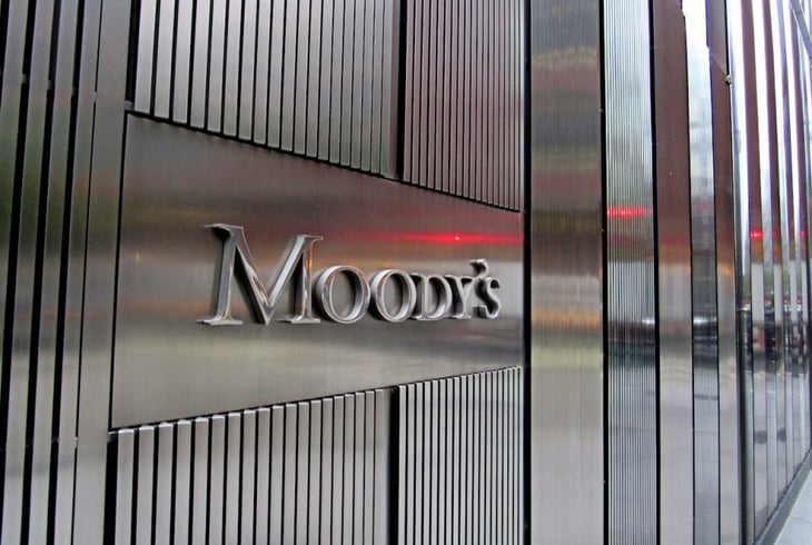 Moody's: Apoyo a Pemex mina la fortaleza fiscal de méxico