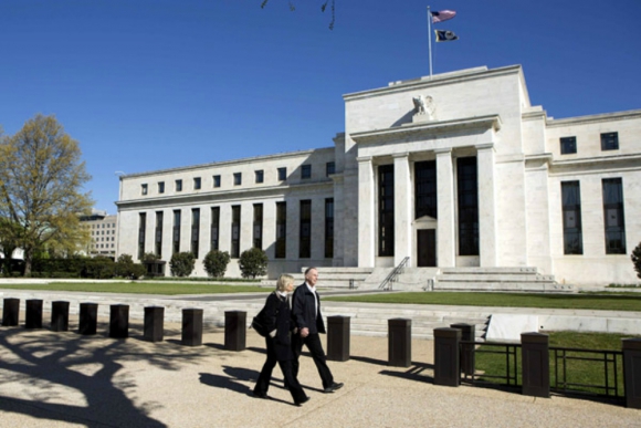 Fed observa un crecimiento económico 'moderado'