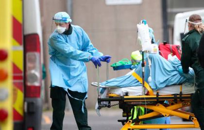 El Reino Unido registra 1,295 nuevas muertes por coronavirus