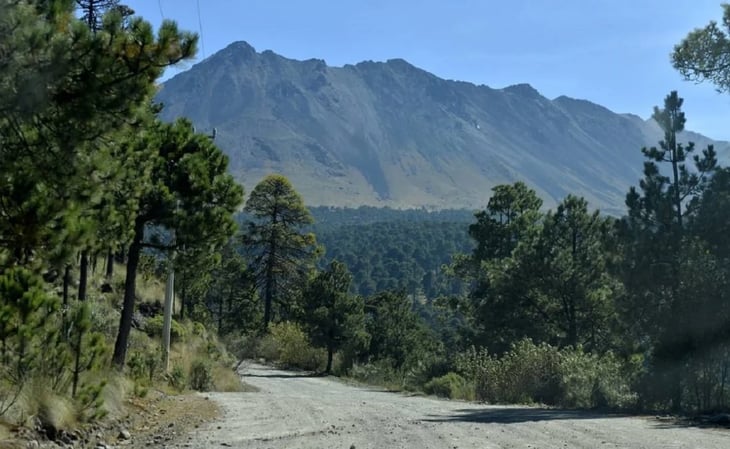 Cierran Izta-Popo y Nevado de Toluca por semáforo rojo