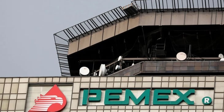 Pemex sigue siendo riesgo potencial para México: Fitch Ratings