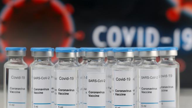 Prensa: Hungría autoriza la vacuna de AstraZeneca y también la rusa Sputnik V