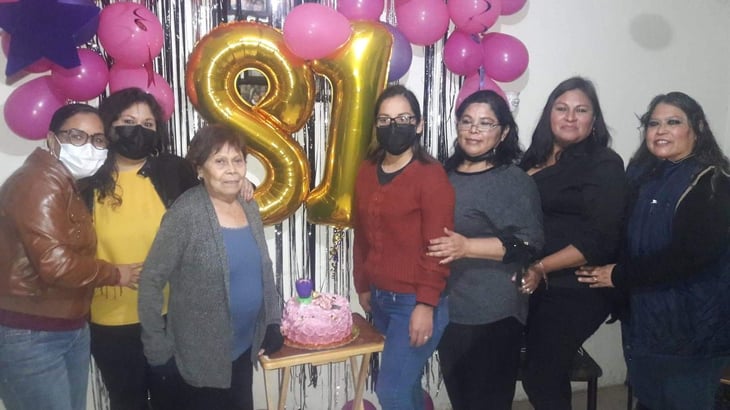 Doña Juanita  celebra 81 años de vida en Monclova
