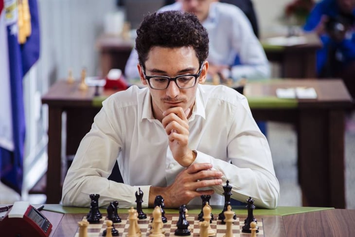 Estadounidense Caruana va de líder en el gran clásico de ajedrez