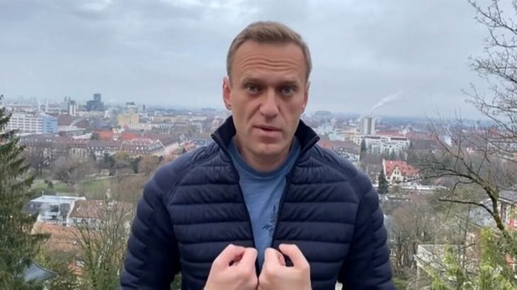 Condenan a dos meses de arresto domiciliario a hermano y aliados de Navalni