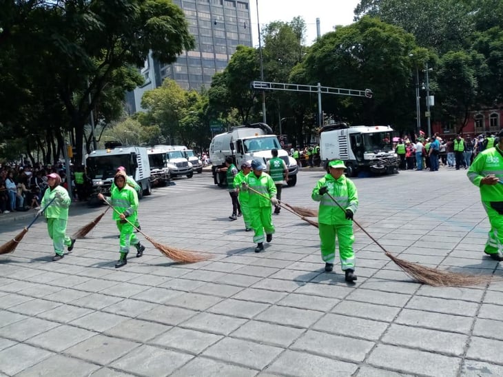 Sindicato de CDMX reconoce labor de trabajadores de limpia