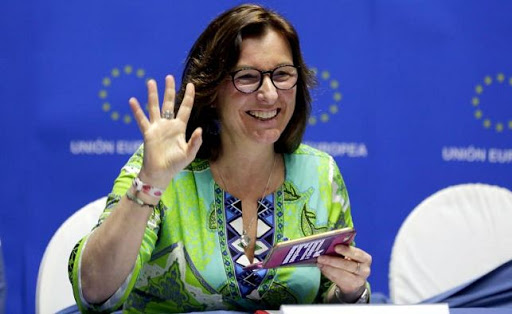 La eurodiputada Metz aboga por cese en las tensiones políticas en El Salvador