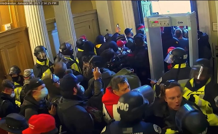 Mediante video muestran el terror en toma del Capitolio