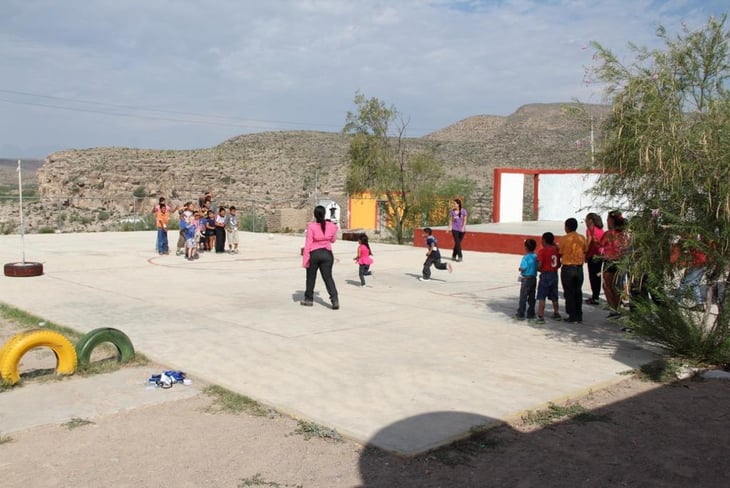 Regresarían a clases presenciales escuelas rurales de Región Desierto