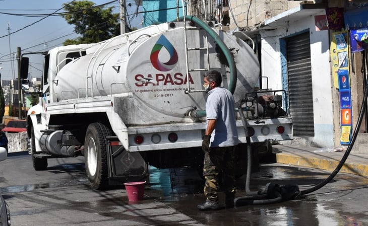 Habitantes acusan reducción de abasto de agua en Valle de México
