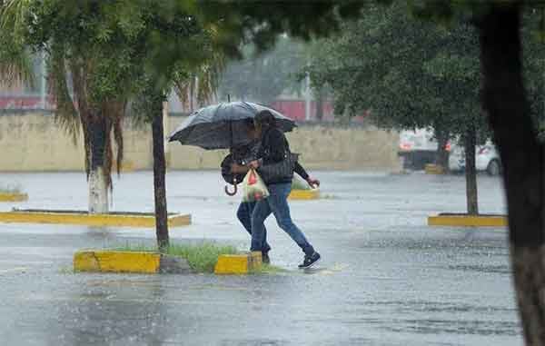 Frente frío 36 deja lluvias, inundaciones y 'apagones' en Yucatán