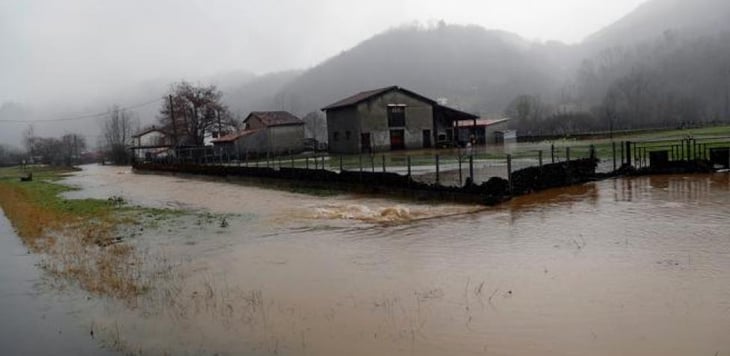 El temporal causa inundaciones, cortes de tren y carreteras en Portugal