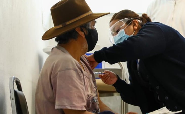 Inicia vacunación de adultos mayores contra Covid en Ecatepec