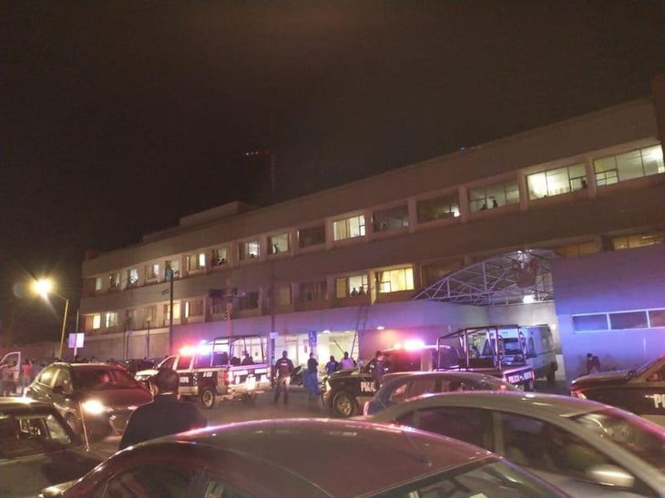 Mujer intentaba quitarse la vida  desde el tercer piso del IMSS en Saltillo