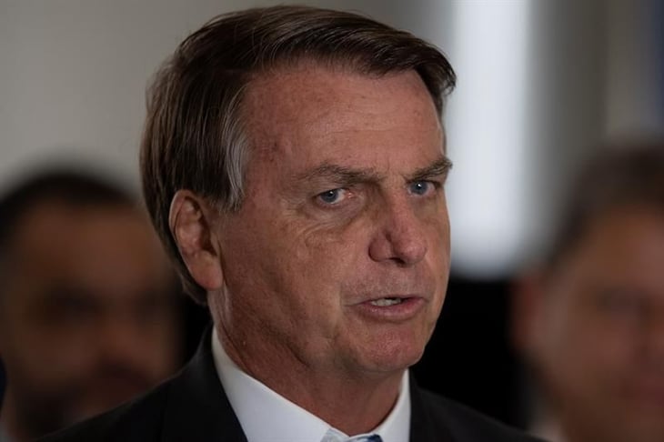 Bolsonaro confirma que estudia nuevos subsidios ante persistencia de pandemia