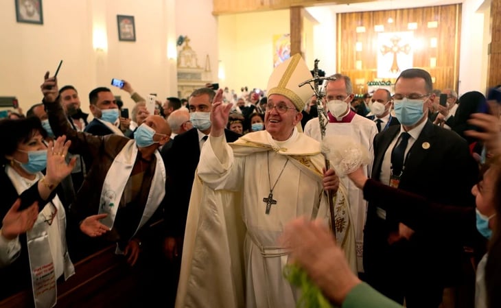 Papa Francisco oficia en Bagdad  entre gritos árabes y alabanzas