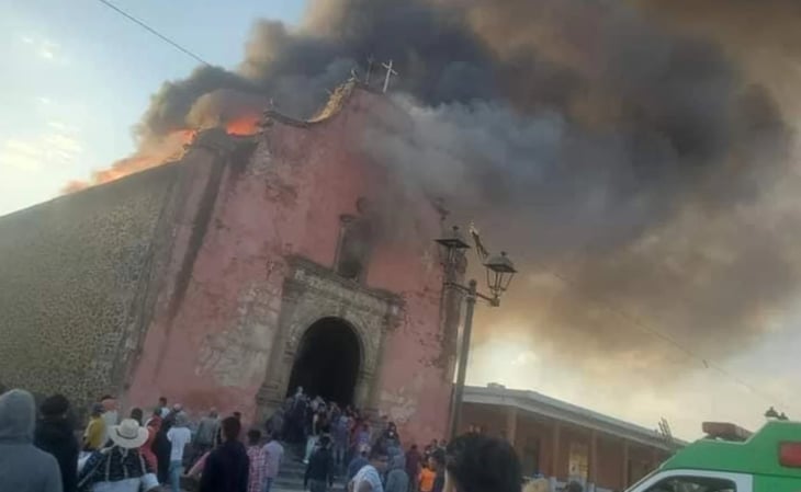 Daños incuantificables deja incendio a iglesia de la comunidad Nurio