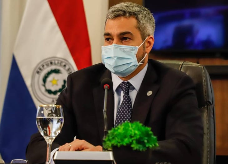 El presidente paraguayo da paso para sanear salud pública y crisis política