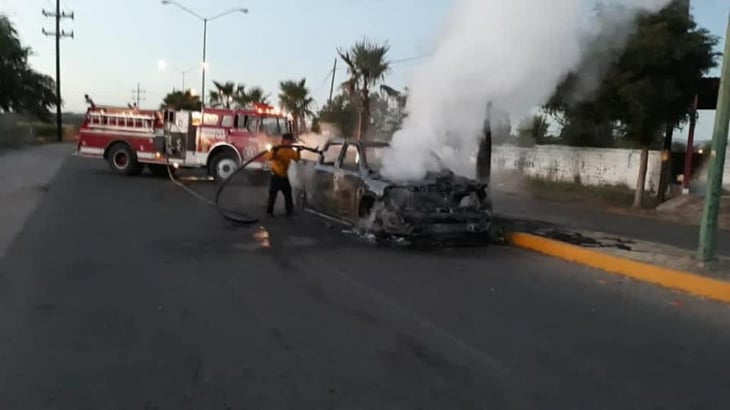 Reportan enfrentamientos y quema de vehículos en Sinaloa