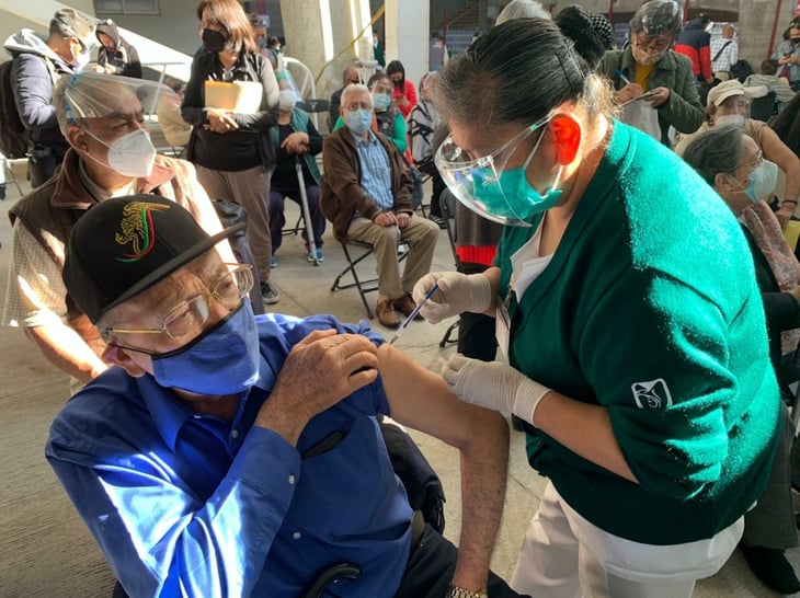 Inicia vacunación en municipios de Edomex en región de los volcanes
