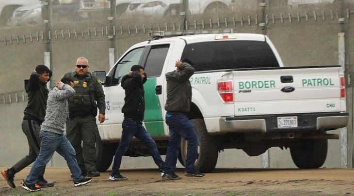 Los arrestos en la frontera se dispararon en febrero tras la llegada de Biden