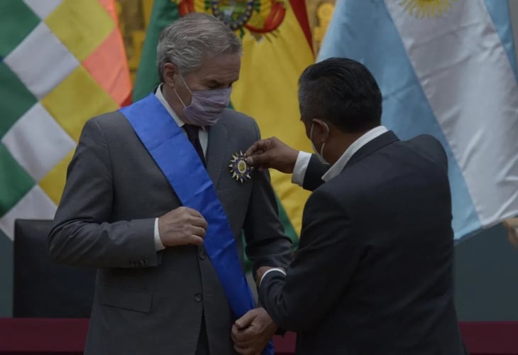 El Gobierno de Bolivia condecora al canciller argentino en su visita oficial