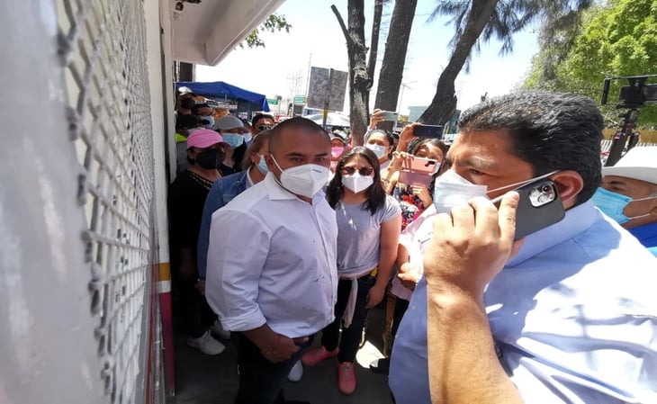Escolta de delegada en Oaxaca encañona a edil